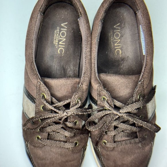Vionic By Orthohrel technology dark brown walking sneakers, size 9 Preowned - Picture 2 of 7